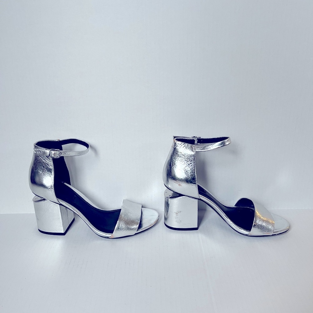 Alexander Wang Abby silver cutout sandal size EU 36